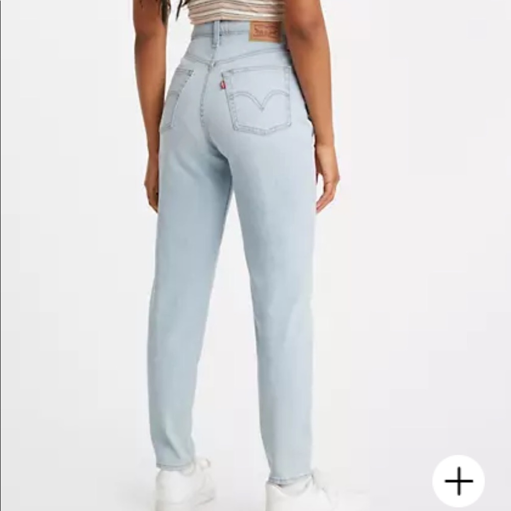Levis Mom Jeans - High Waisted Taper